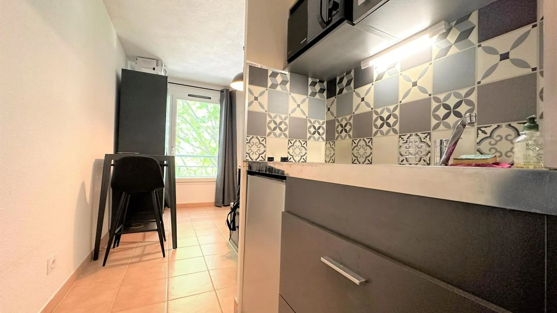 La Taniere Des Papes Apartment Avignon
